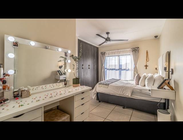 2 BEDROOM APARTMENT FOR SALE IN GREENSTONE HILL